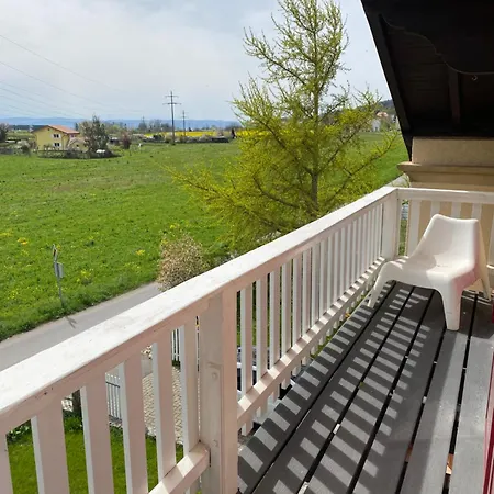 Appart' Dans Maison Villageoise Boudry Exterior photo