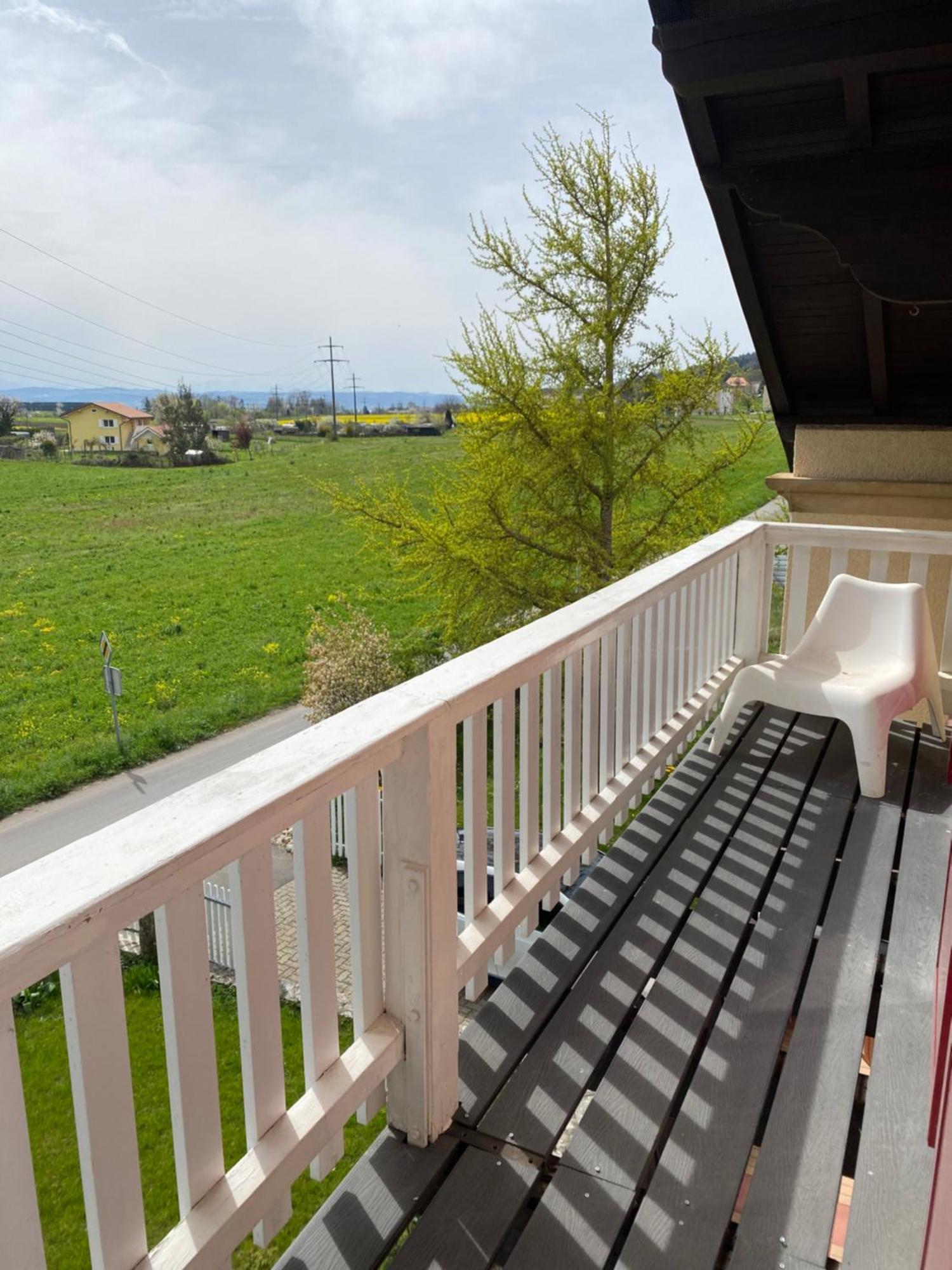 Appart' Dans Maison Villageoise